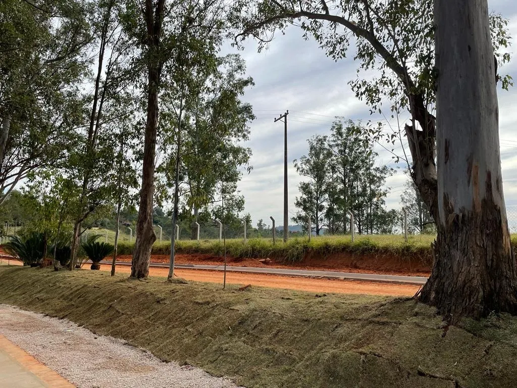 Terreno à venda de 394 m² em Jaguariúna, SP, Brasil