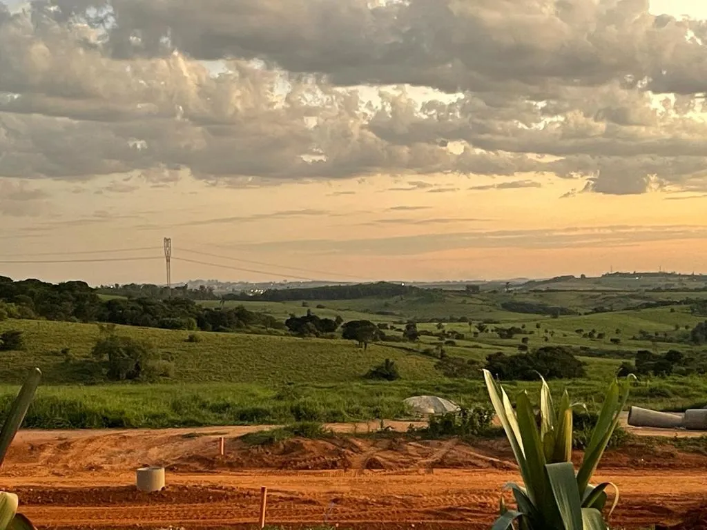 Terreno à venda de 394 m² em Jaguariúna, SP, Brasil