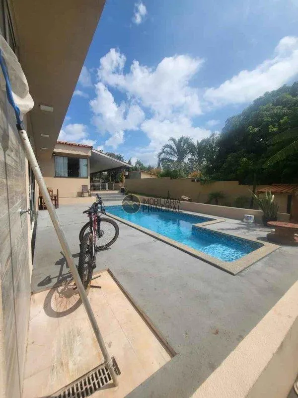 Country home for sale of 1,000 m² in Piratininga, SP, Brazil