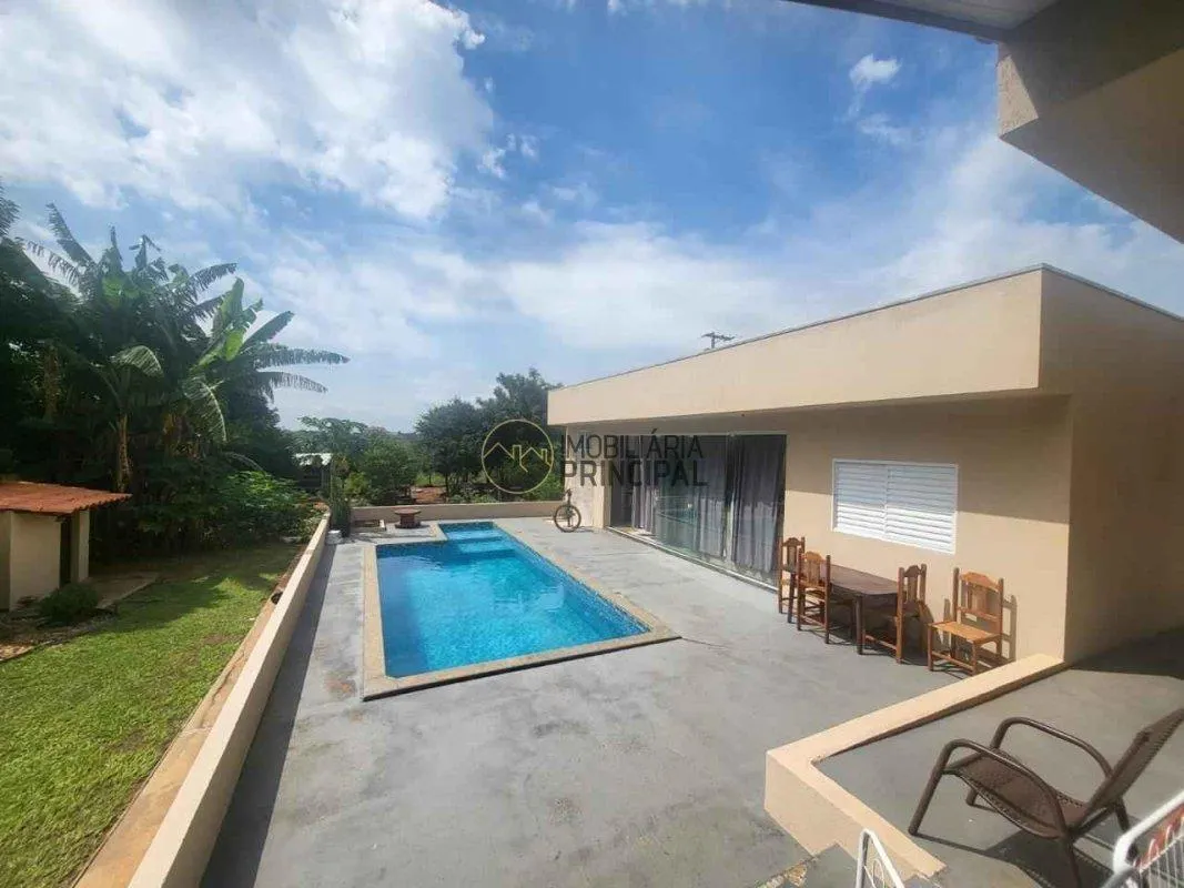 Country home for sale of 1,000 m² in Piratininga, SP, Brazil