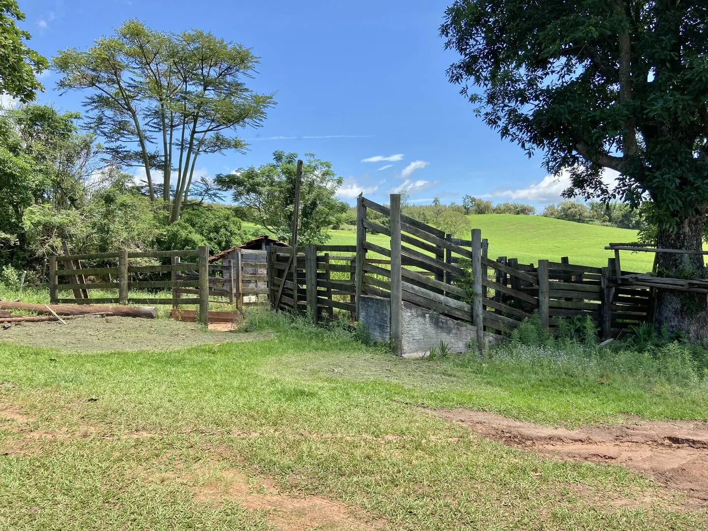 Country home for sale of 35 acres in Tejupá, SP, Brazil