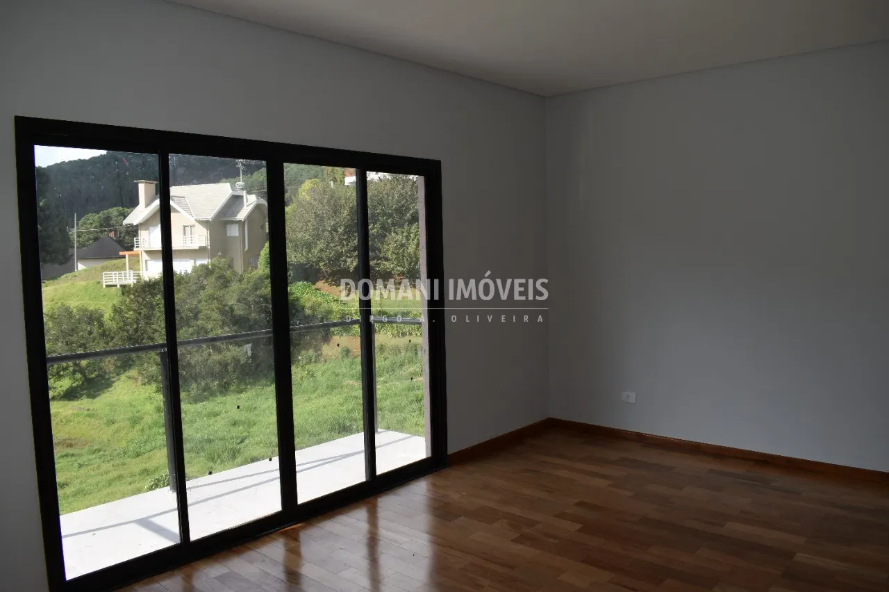 Casa à venda de 1.220 m² em Campos do Jordão, SP, Brasil