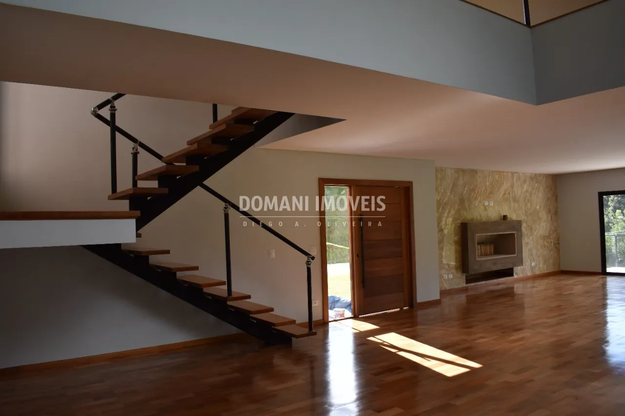 Casa à venda de 1.220 m² em Campos do Jordão, SP, Brasil