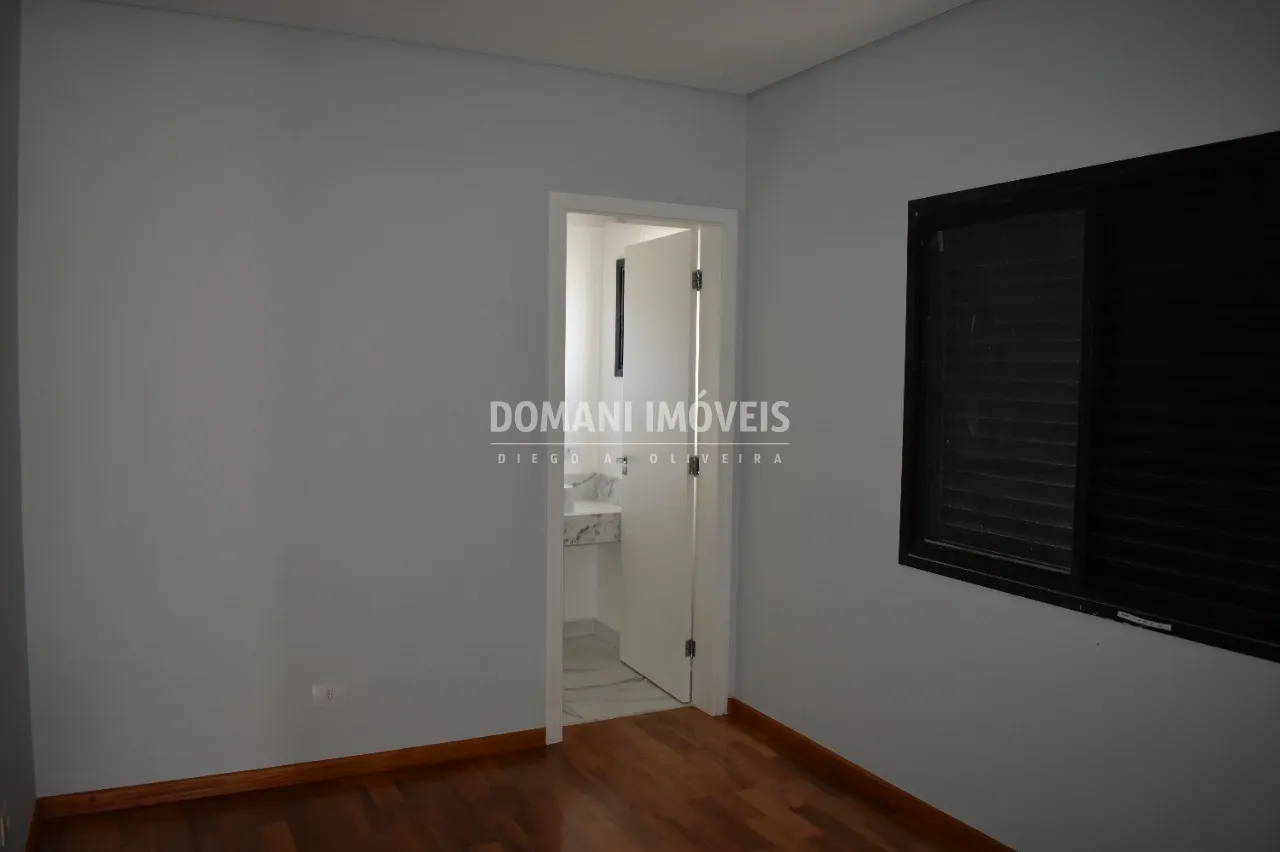 Casa à venda de 1.220 m² em Campos do Jordão, SP, Brasil