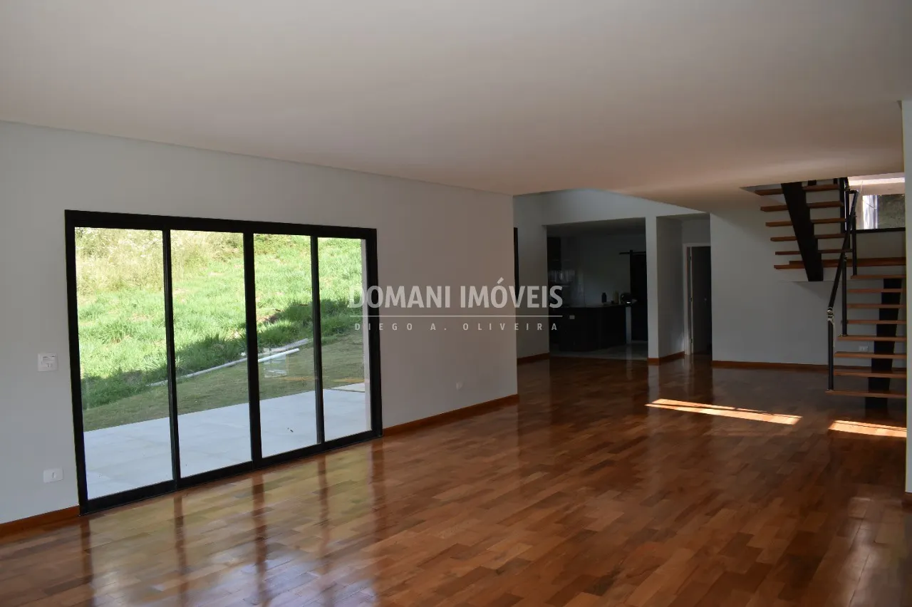 Casa à venda de 1.220 m² em Campos do Jordão, SP, Brasil