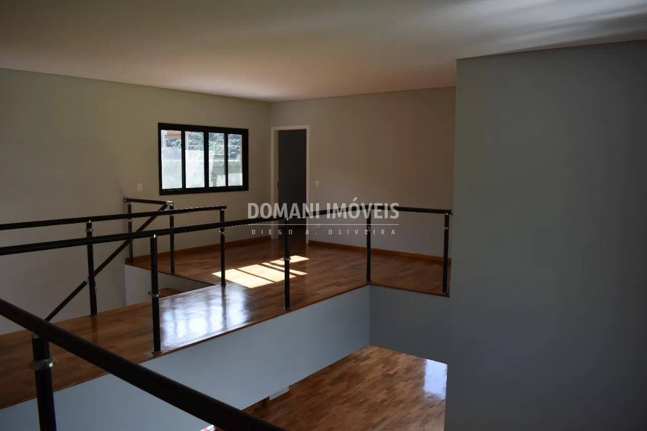 Casa à venda de 1.220 m² em Campos do Jordão, SP, Brasil