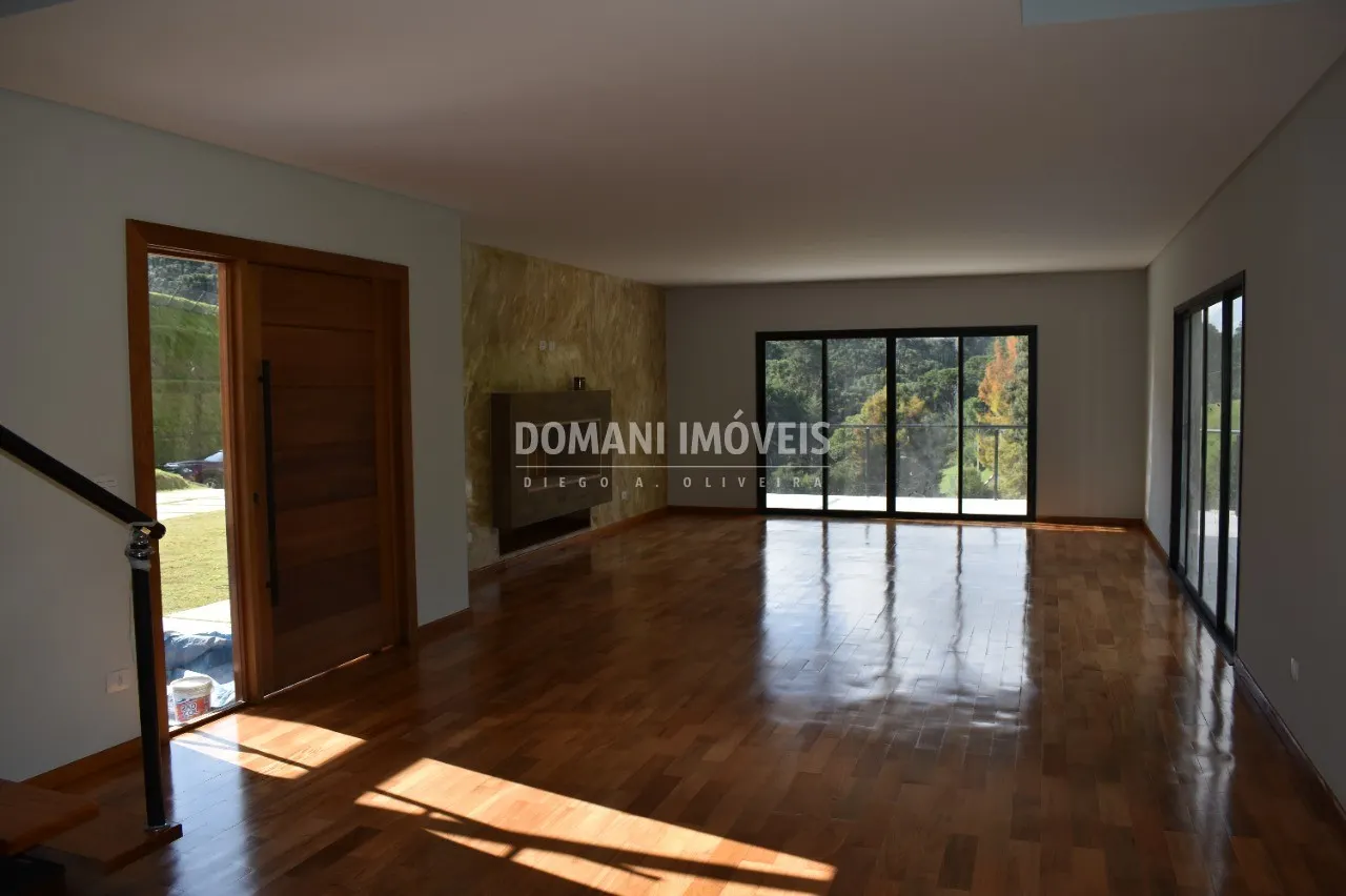 Casa à venda de 1.220 m² em Campos do Jordão, SP, Brasil