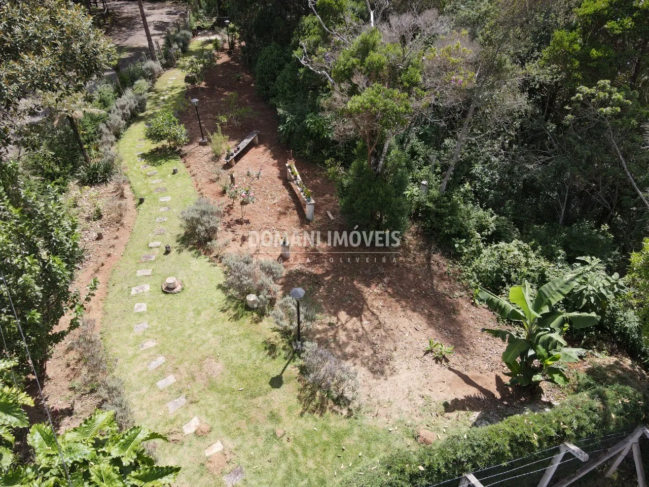 Casa à venda de 4.000 m² em Campos do Jordão, SP, Brasil