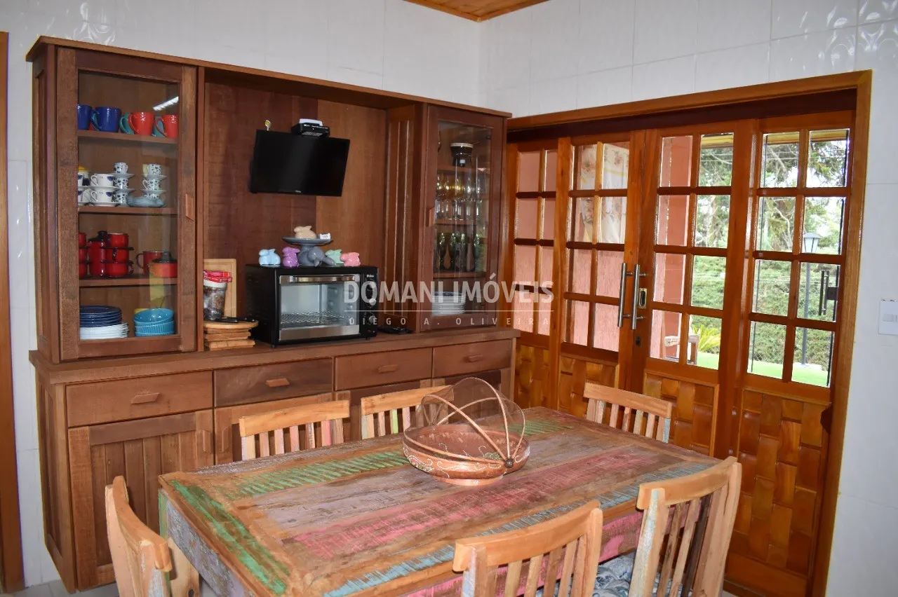 Casa à venda de 4.000 m² em Campos do Jordão, SP, Brasil