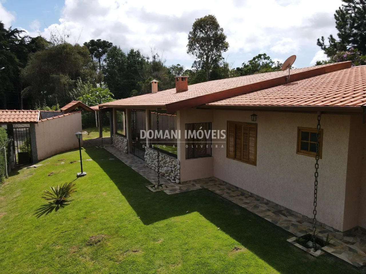Casa à venda de 4.000 m² em Campos do Jordão, SP, Brasil