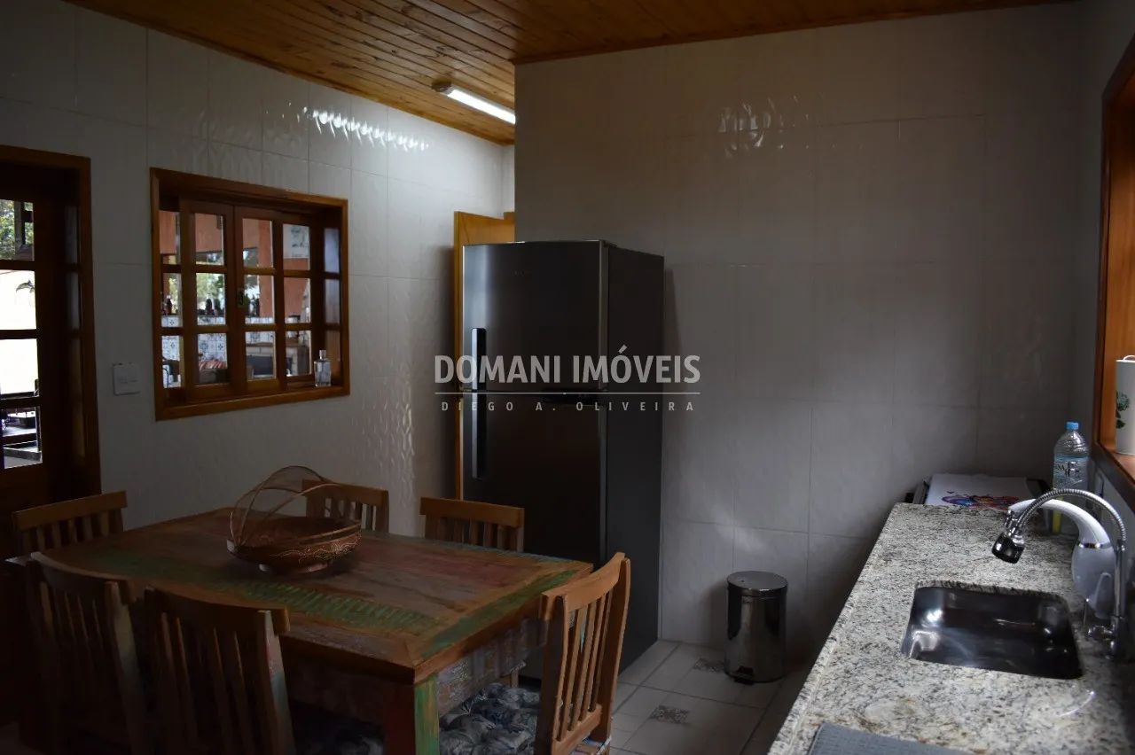 Casa à venda de 4.000 m² em Campos do Jordão, SP, Brasil