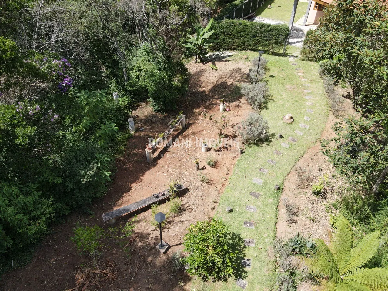 Casa à venda de 4.000 m² em Campos do Jordão, SP, Brasil