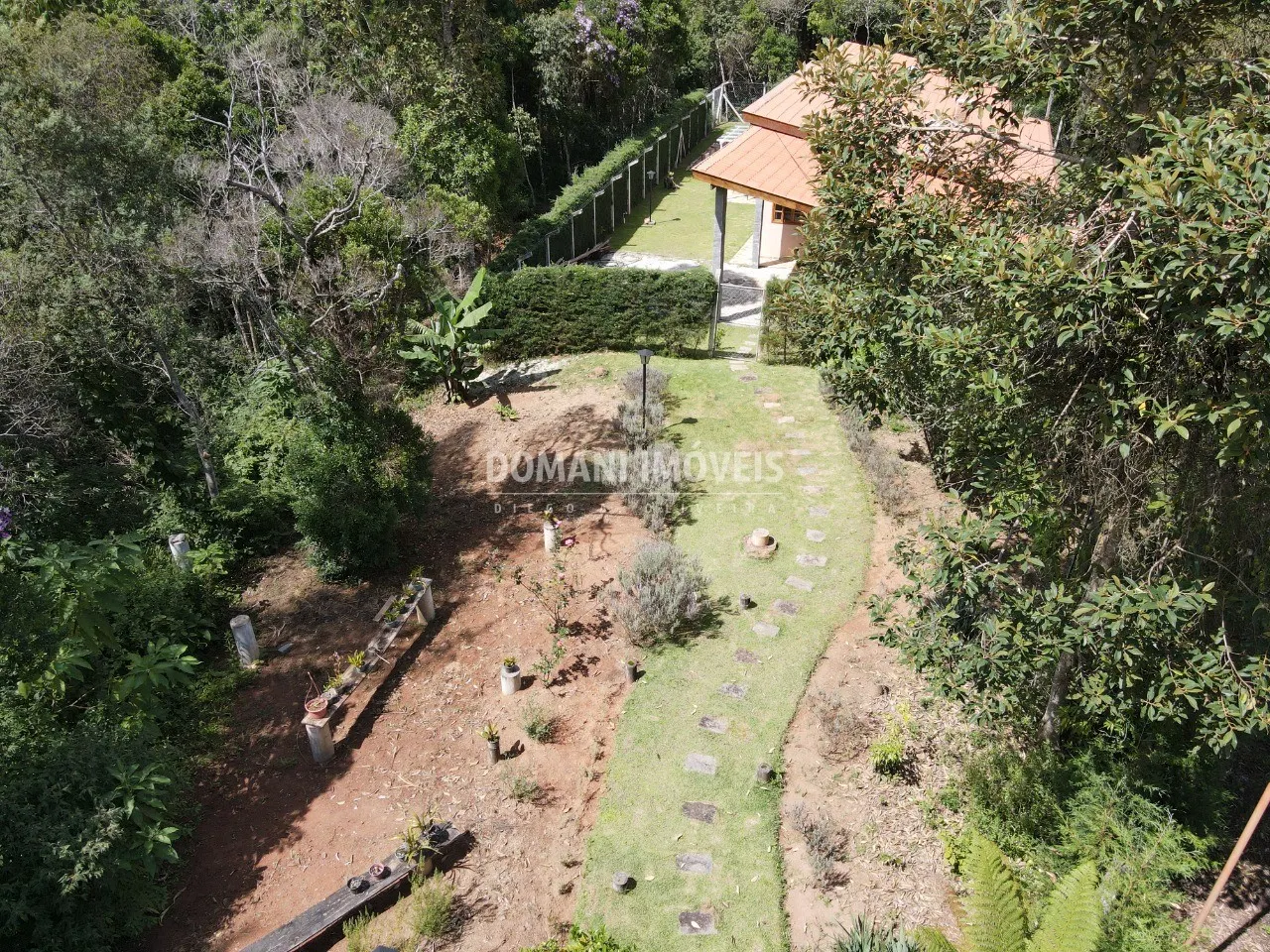 Casa à venda de 4.000 m² em Campos do Jordão, SP, Brasil