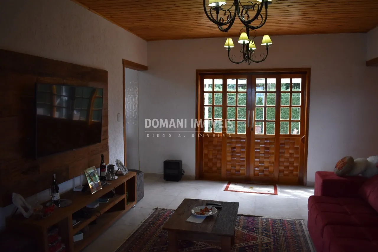 Casa à venda de 4.000 m² em Campos do Jordão, SP, Brasil