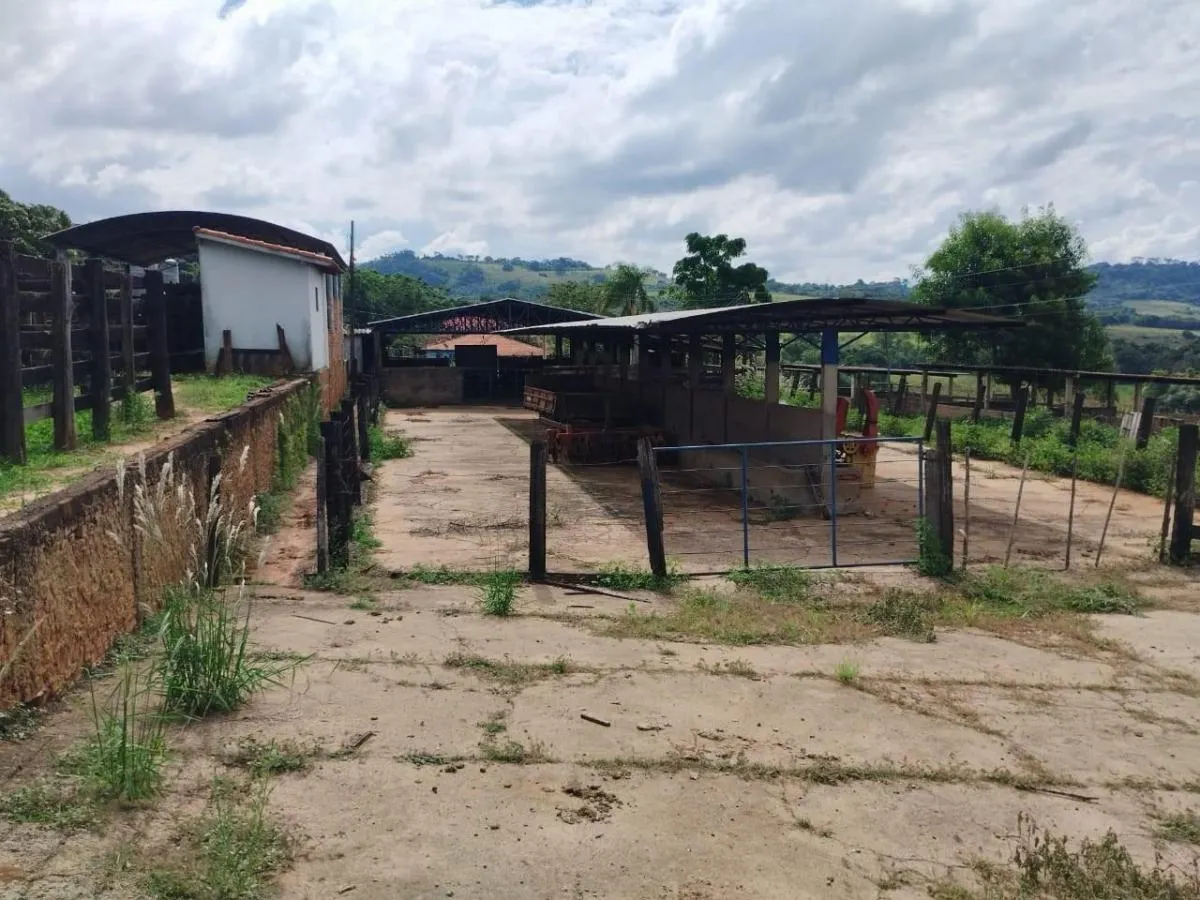 Fazenda à venda de 104 ha em Cássia dos Coqueiros, SP, Brasil