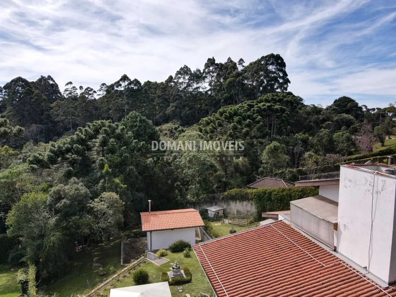 Casa à venda de 1.115 m² em Campos do Jordão, SP, Brasil