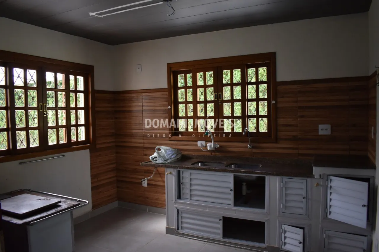 Casa à venda de 1.115 m² em Campos do Jordão, SP, Brasil