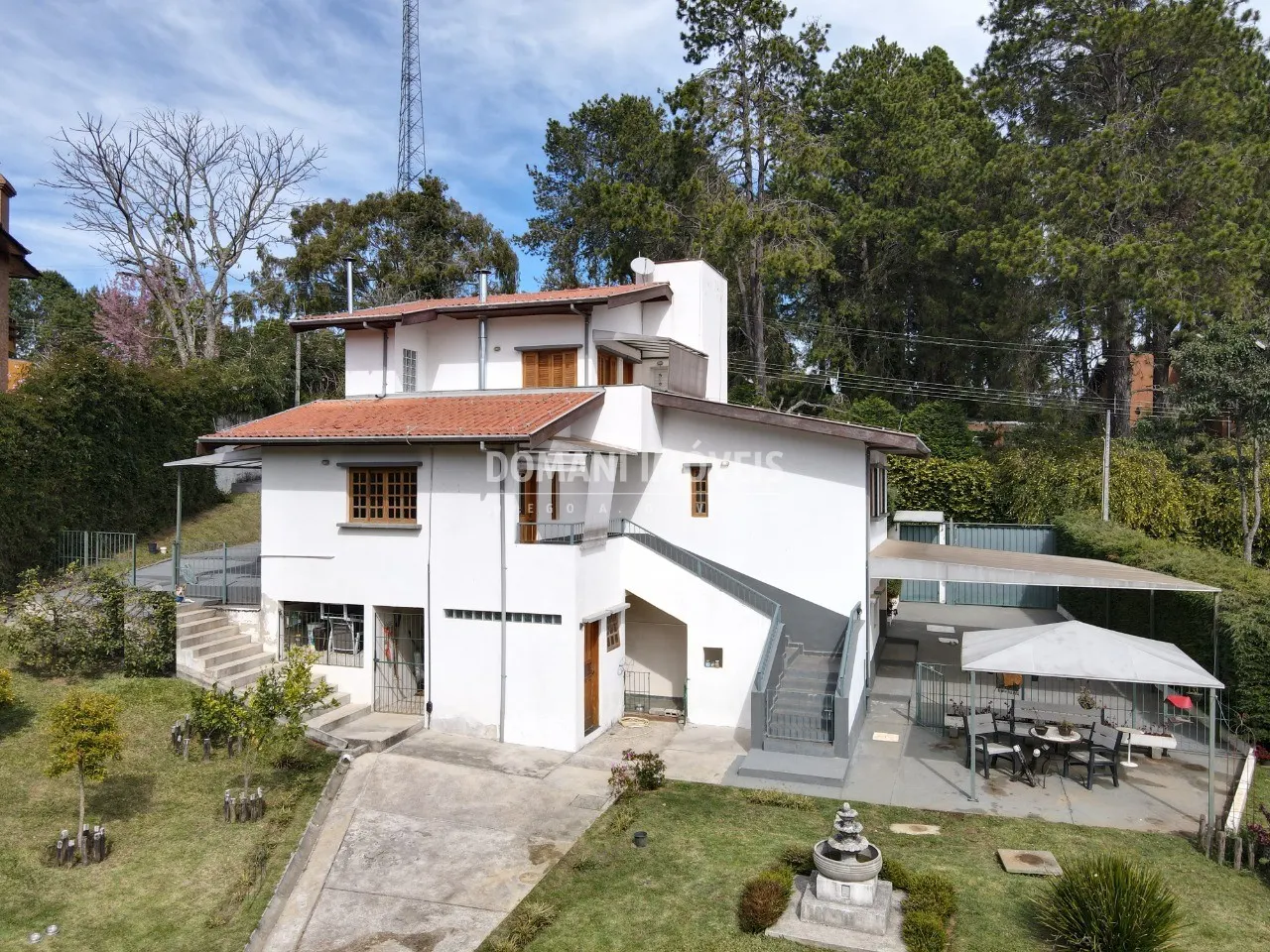 Casa à venda de 1.115 m² em Campos do Jordão, SP, Brasil