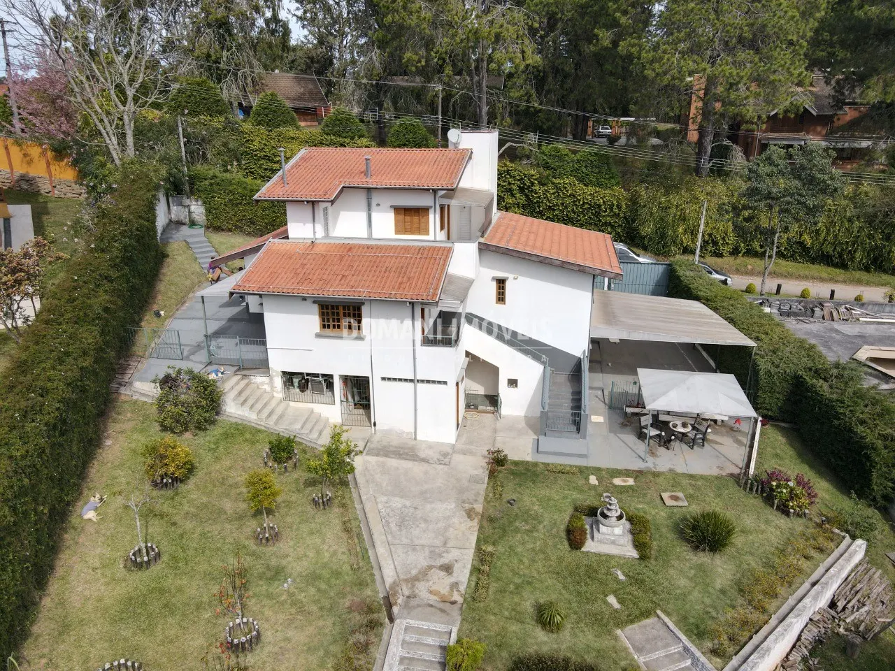 Casa à venda de 1.115 m² em Campos do Jordão, SP, Brasil