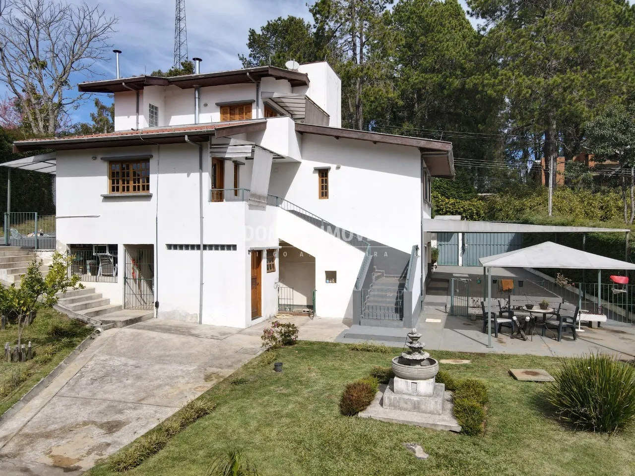 Casa à venda de 1.115 m² em Campos do Jordão, SP, Brasil