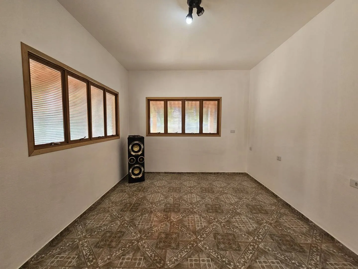 Casa à venda de 2.004 m² em Piraju, SP, Brasil