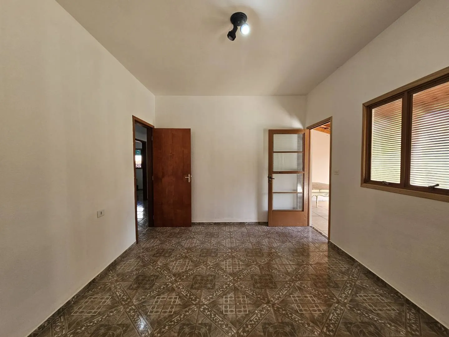 Casa à venda de 2.004 m² em Piraju, SP, Brasil