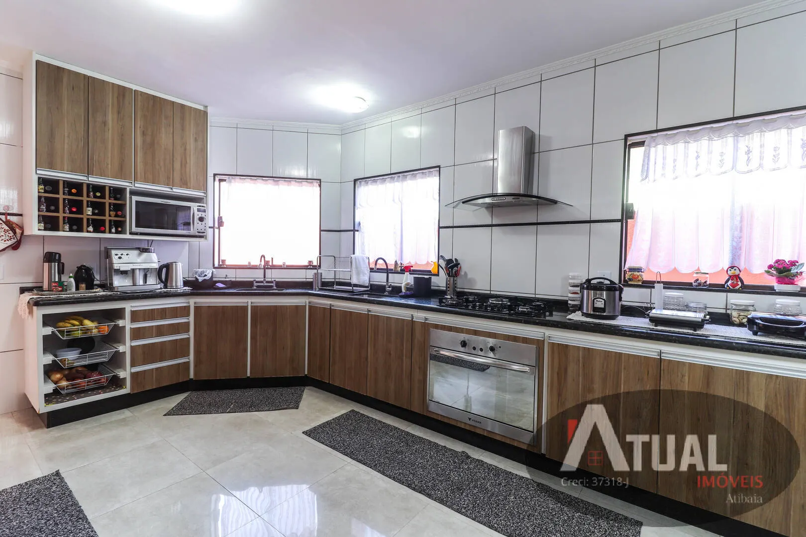 Country home for sale of 2,100 m² in Atibaia, SP, Brazil