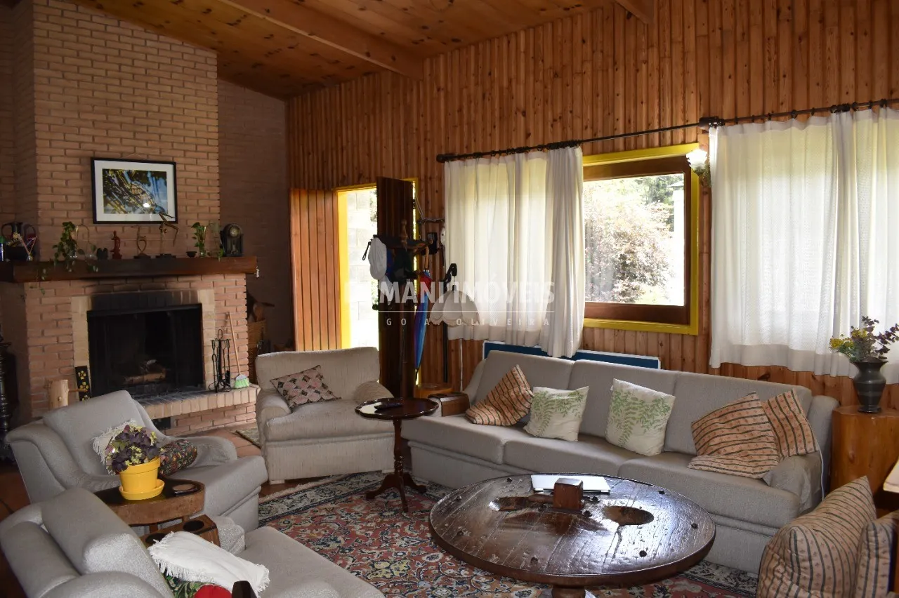 Casa à venda de 1.315 m² em Campos do Jordão, SP, Brasil
