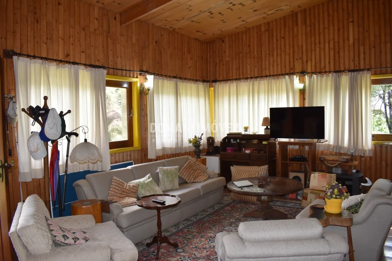 Casa à venda de 1.315 m² em Campos do Jordão, SP, Brasil