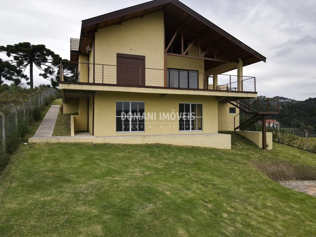 Casa à venda de 1.230 m² em Campos do Jordão, SP, Brasil