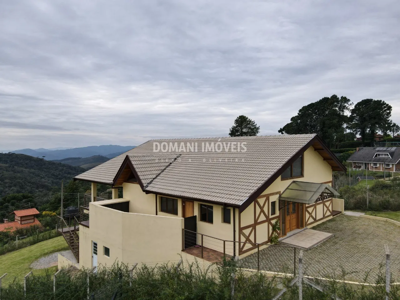 Casa à venda de 1.230 m² em Campos do Jordão, SP, Brasil