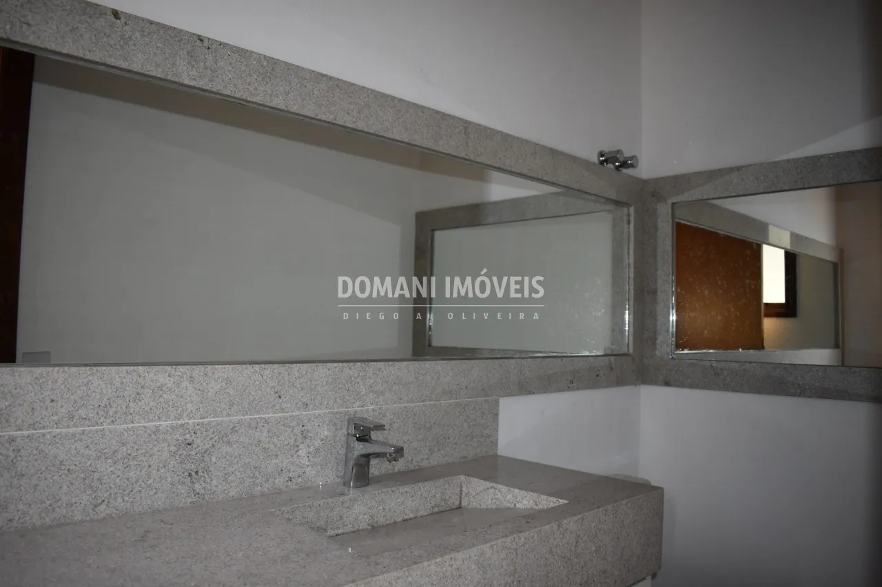 Casa à venda de 1.230 m² em Campos do Jordão, SP, Brasil