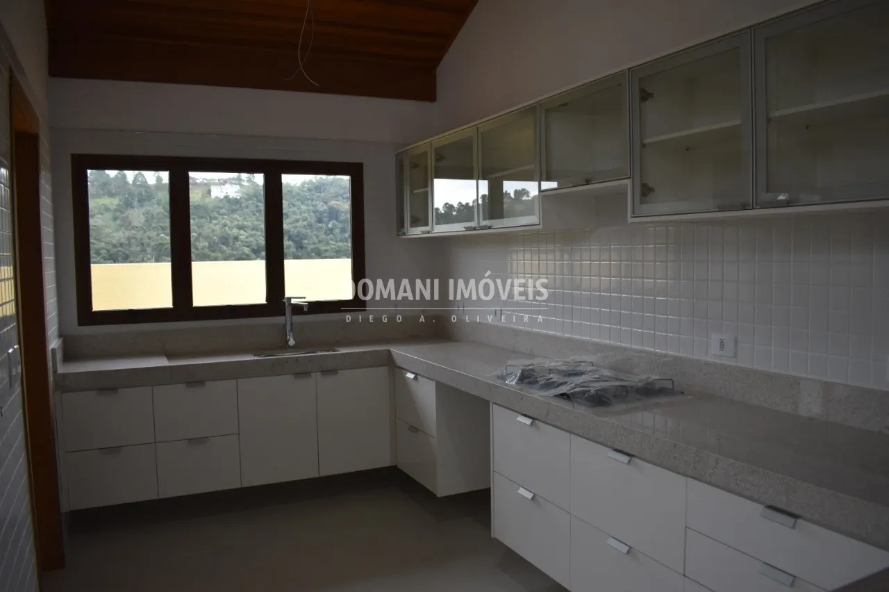 Casa à venda de 1.230 m² em Campos do Jordão, SP, Brasil