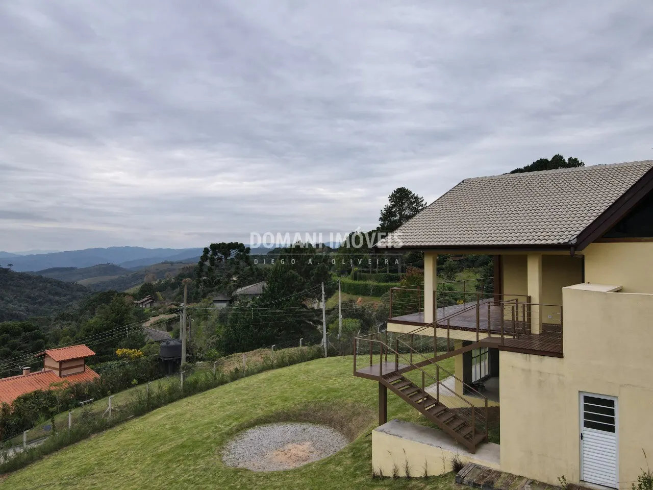 Casa à venda de 1.230 m² em Campos do Jordão, SP, Brasil