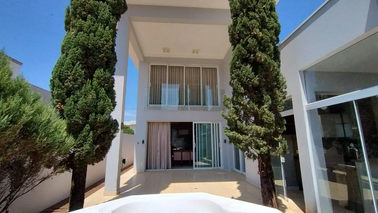 Casa à venda de 396 m² em Artur Nogueira, SP, Brasil