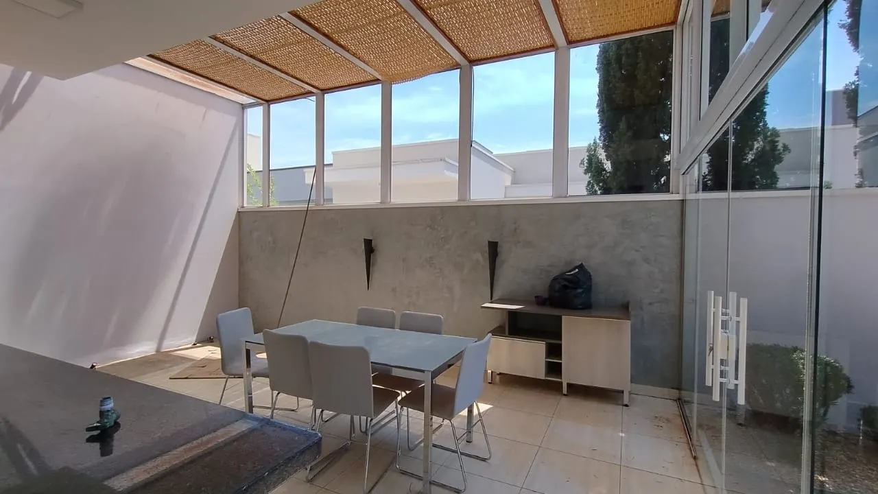 Casa à venda de 396 m² em Artur Nogueira, SP, Brasil