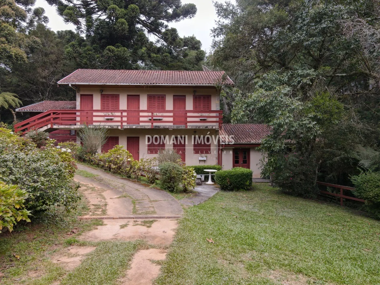 Casa à venda de 2.460 m² em Campos do Jordão, SP, Brasil