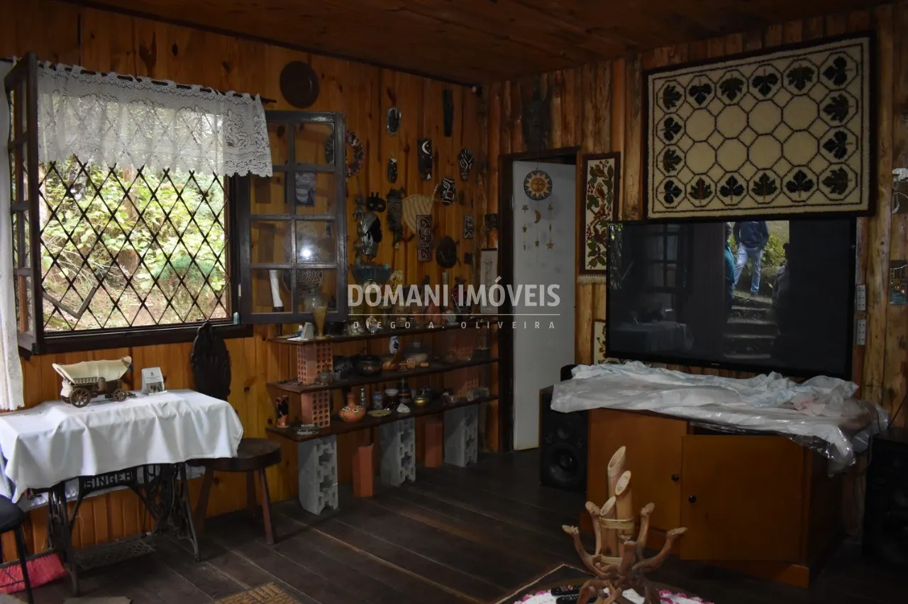 Casa à venda de 2.460 m² em Campos do Jordão, SP, Brasil