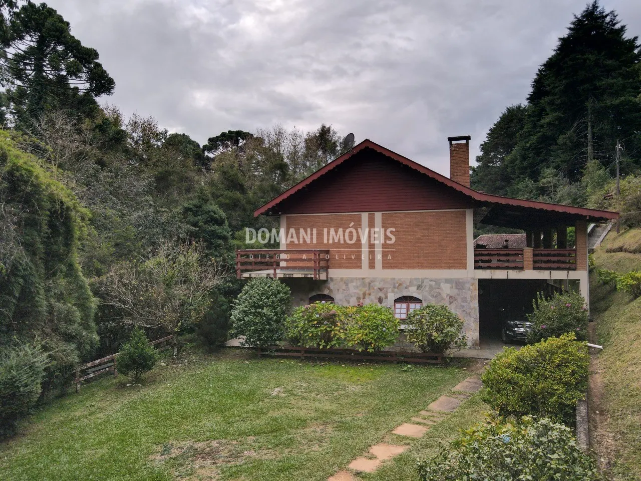 Casa à venda de 2.460 m² em Campos do Jordão, SP, Brasil