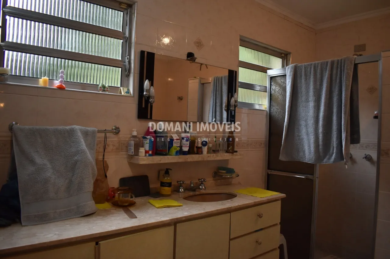 Casa à venda de 2.460 m² em Campos do Jordão, SP, Brasil