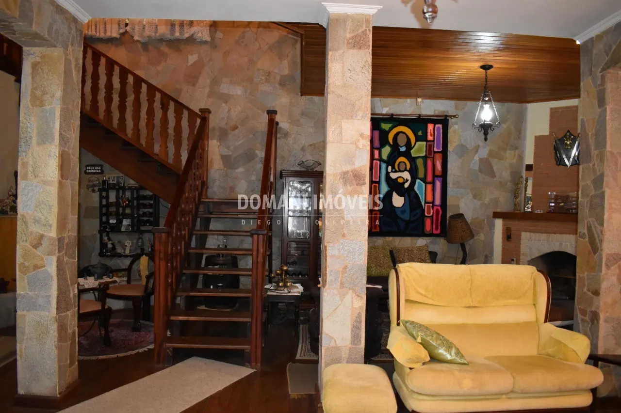 Casa à venda de 2.460 m² em Campos do Jordão, SP, Brasil