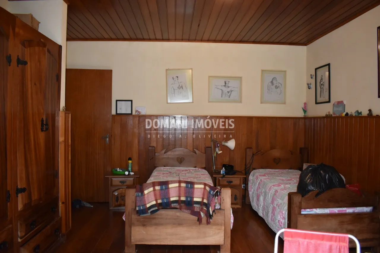 Casa à venda de 2.460 m² em Campos do Jordão, SP, Brasil