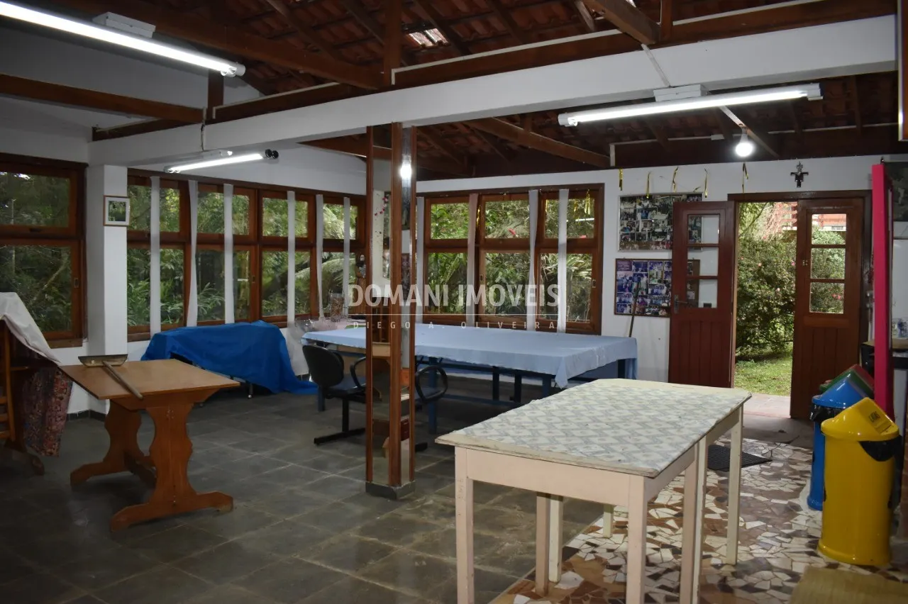 Casa à venda de 2.460 m² em Campos do Jordão, SP, Brasil