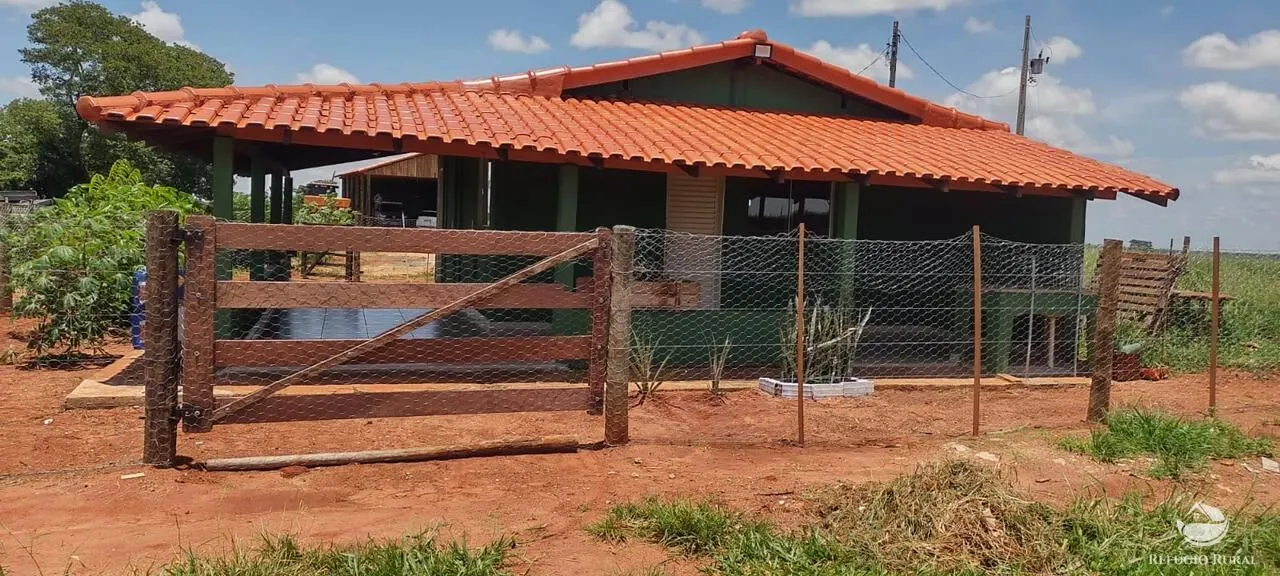 Fazenda à venda de 192 ha em Campina Verde, MG, Brasil