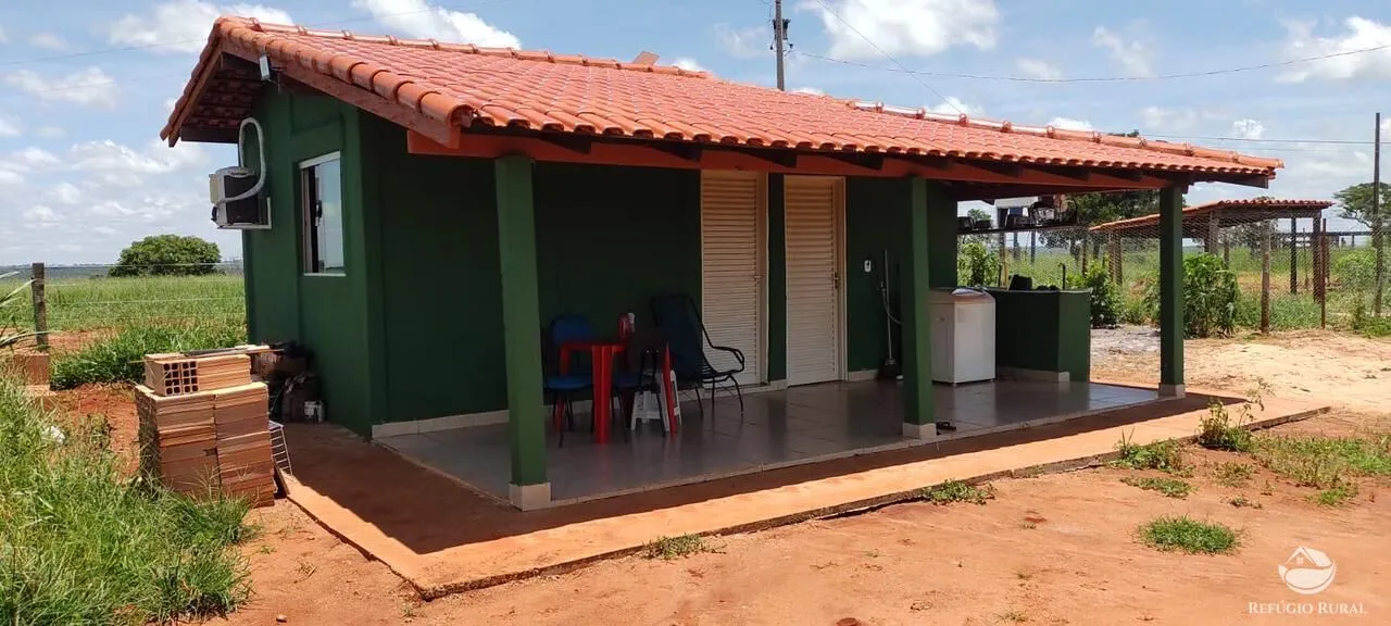 Fazenda à venda de 192 ha em Campina Verde, MG, Brasil