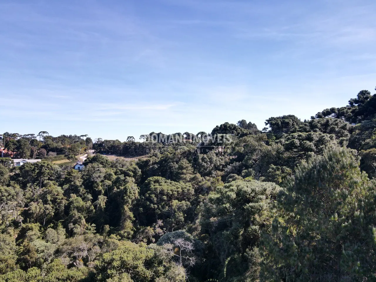 Terreno à venda de 4.300 m² em Campos do Jordão, SP, Brasil
