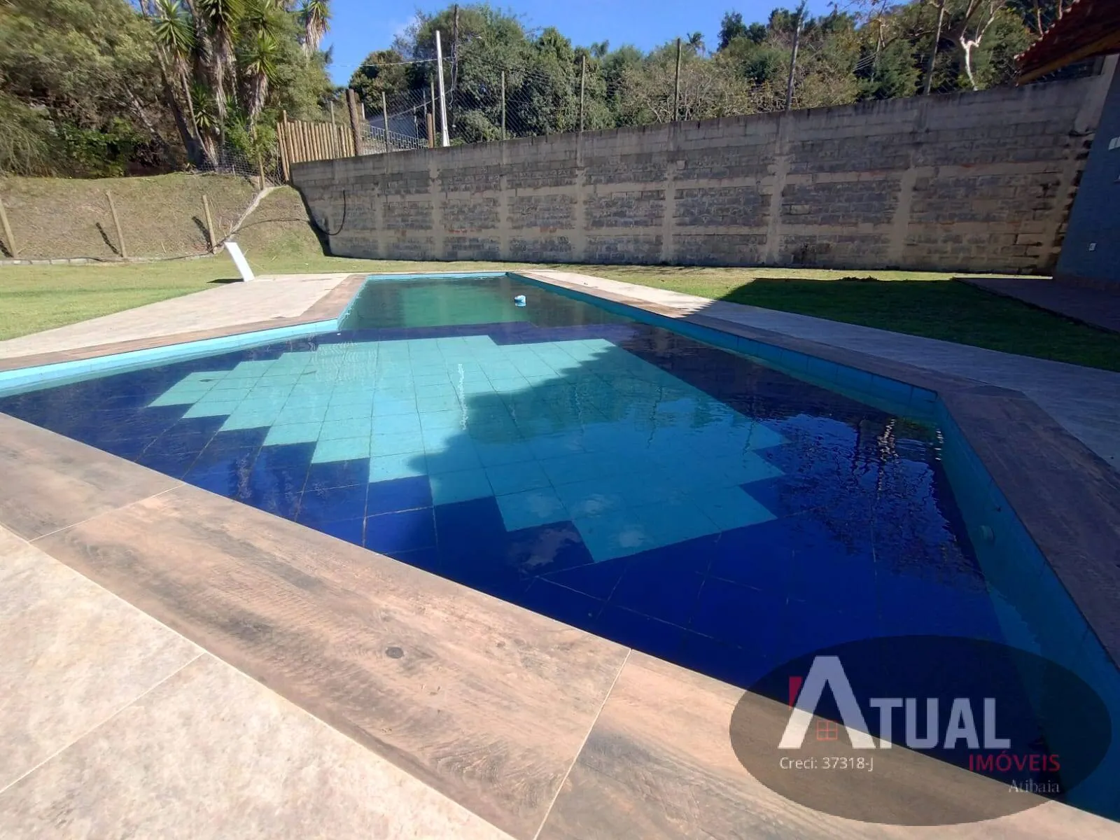 Casa à venda de 1.000 m² em Atibaia, SP, Brasil