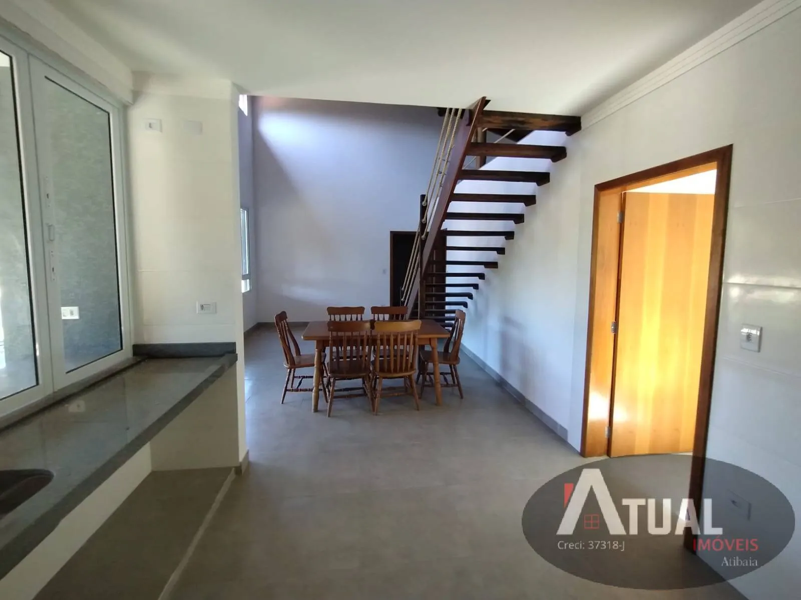 Casa à venda de 1.000 m² em Atibaia, SP, Brasil