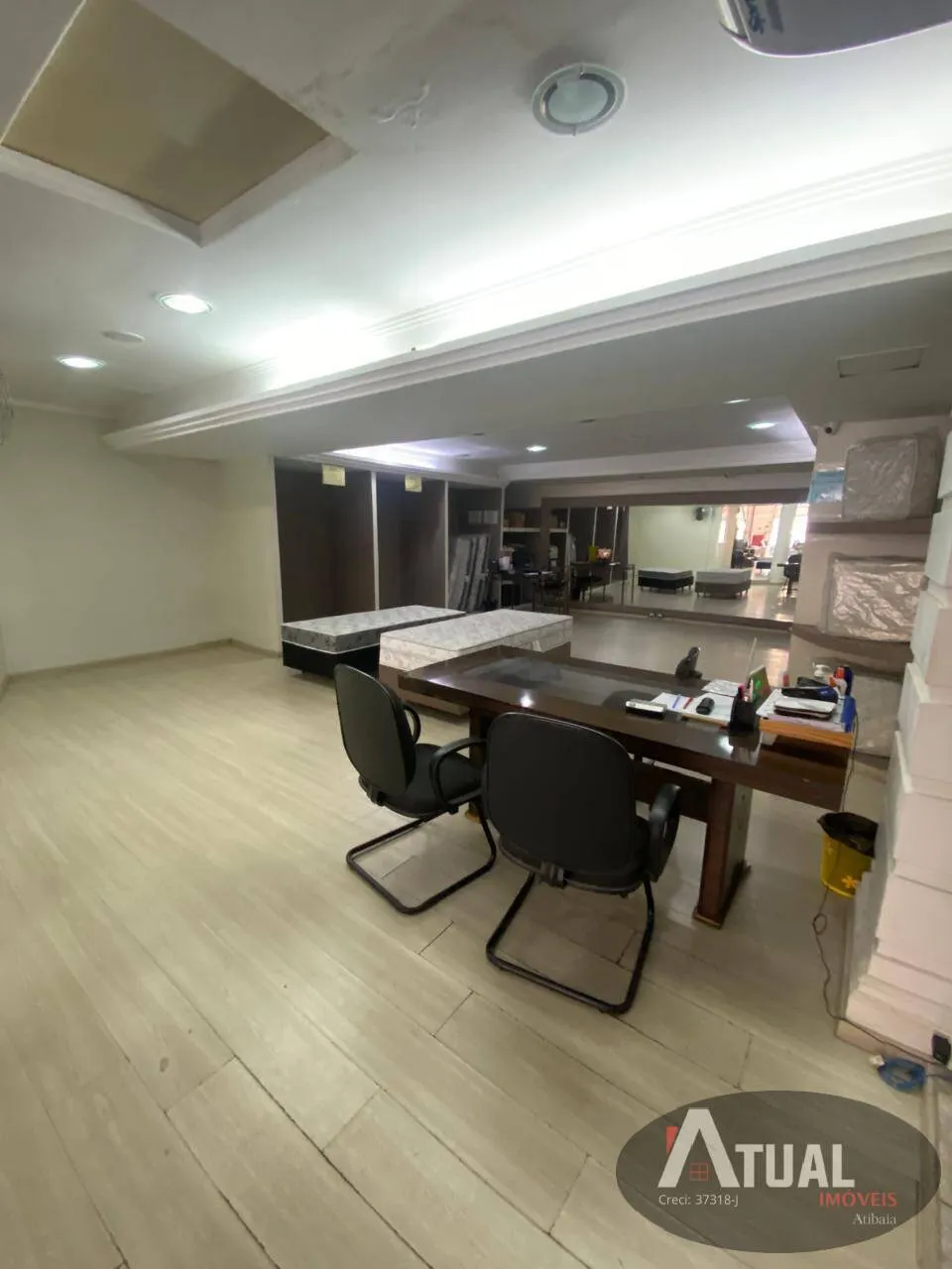 Comercial para Alugar de 750 m² em Atibaia, SP, Brasil