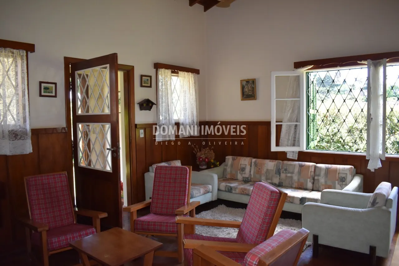 Casa à venda de 2.410 m² em Campos do Jordão, SP, Brasil